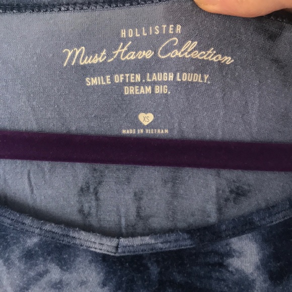 Hollister Tye Dyed T-Shirt - Picture 3 of 8